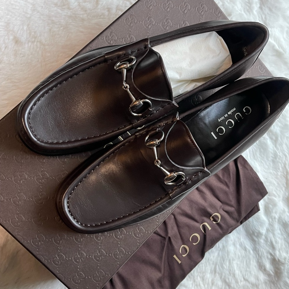 Gucci Loafers (GUCCI SIZE 8D) Dark Brown (almost looks black) new with box